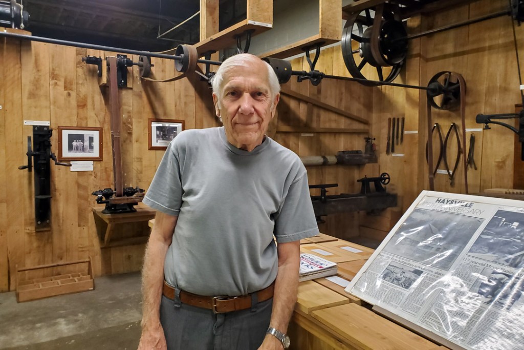 Program on clocks and mass production on September 26 at the Dubois ...