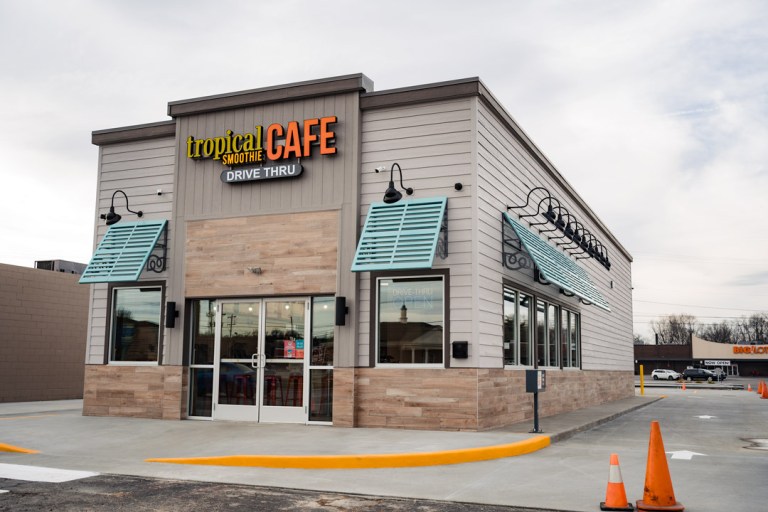 Tropical Smoothie Cafe brings good vibes, great smoothies and healthy options to Jasper’s southside