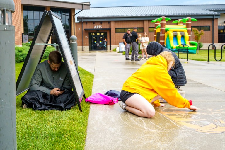 Chalkwalk fun despite rain