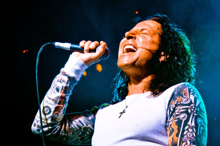 Don’t Stop Believin’:  former Journey lead singer to close out Lincoln Amphitheatre’s Saturday evening offerings September 26